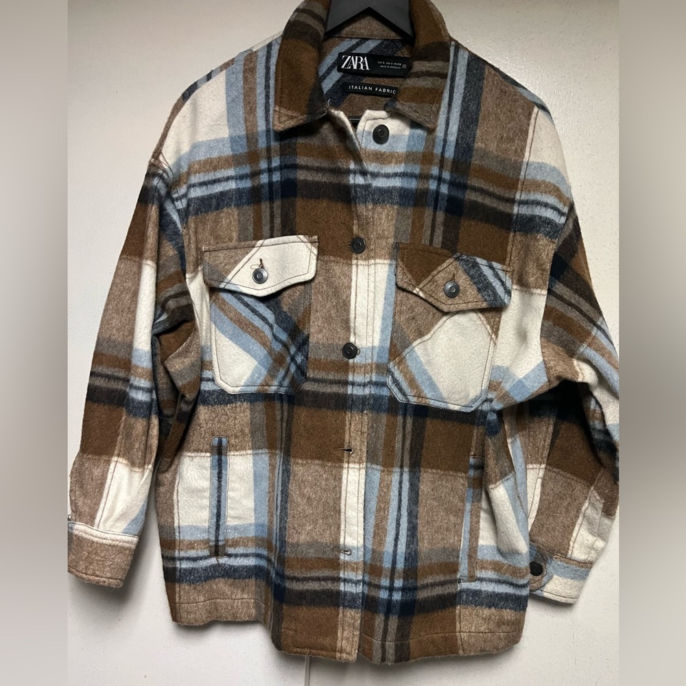 Zara wool Italian Blend Oversized shirt/jacket size Small